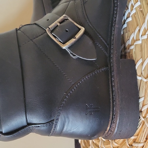 Frye  Black Zip-Up Boots WO's Size 7 EUC - Picture 5 of 12